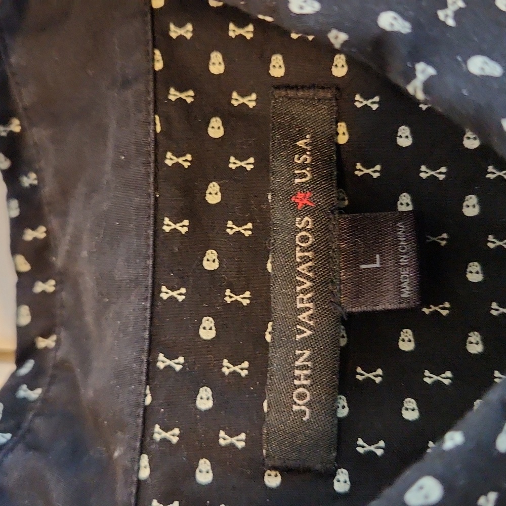 Women's John Varvatos Star USA Skull And Crossbone Button Down Shirt Size L - Picture 6 of 11